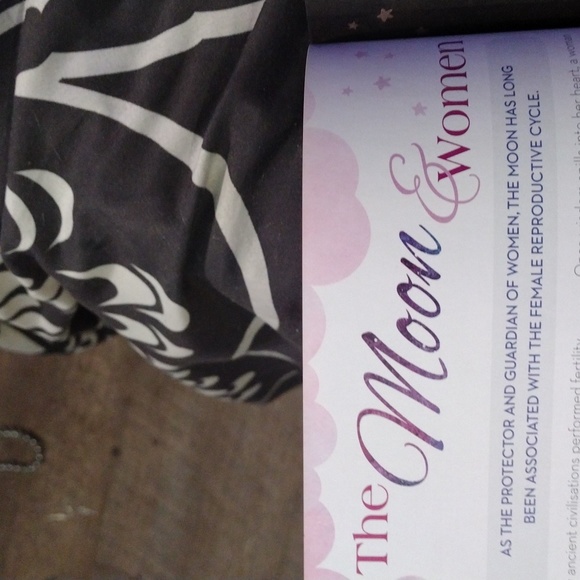 🌛Moon🌜Magic🪄 Book✨💫 - Picture 8 of 16